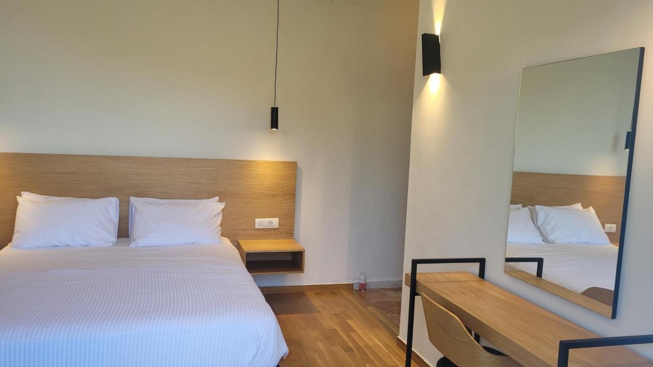 Theoxenia Hotel Andritsaina Exterior photo