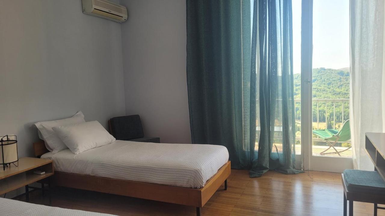 Theoxenia Hotel Andritsaina Exterior photo